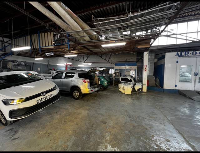 815M² STORAGE UNIT TO LET IN PAROW EAST